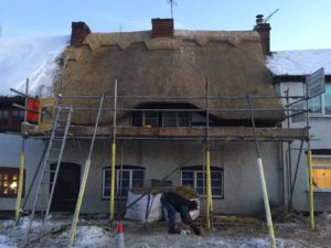 re-thatching 